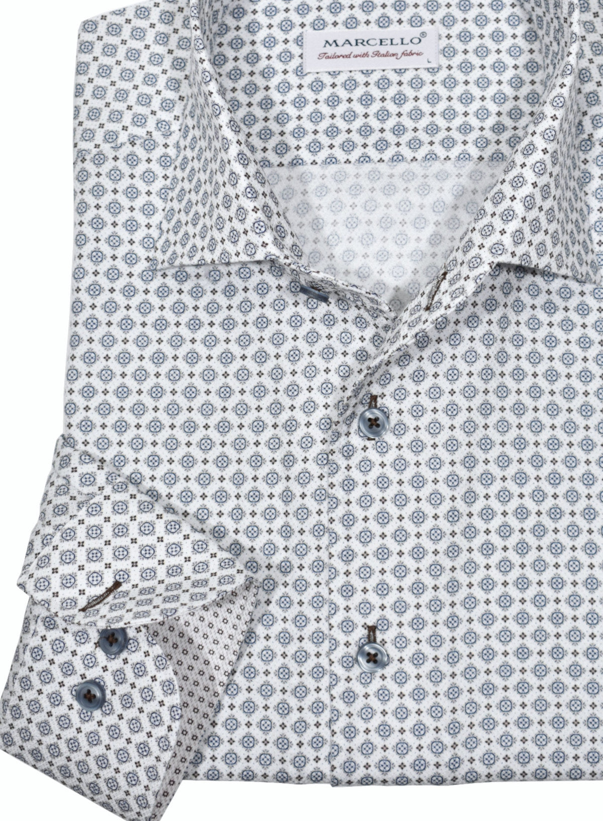 WM638R Slim Fit Classic Medallion Roll Collar